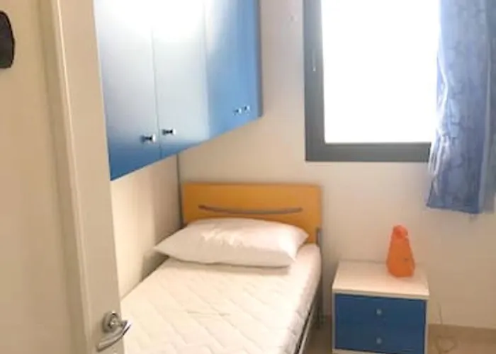 Seafront In With Private Jacuzzi Villa Cefalù