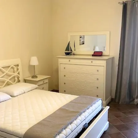 Villa Seafront In With Private Jacuzzi Cefalù