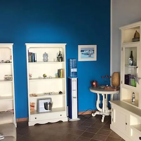 Seafront In With Private Jacuzzi *