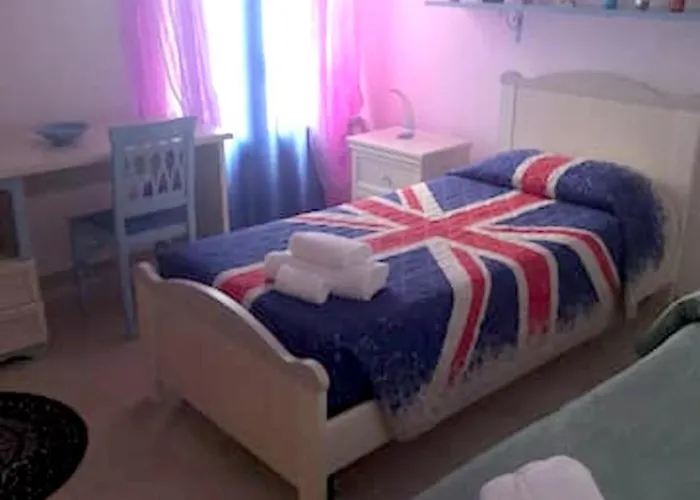 Seafront In With Private Jacuzzi Villa *