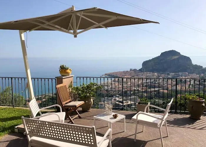 Seafront In With Private Jacuzzi * Cefalú